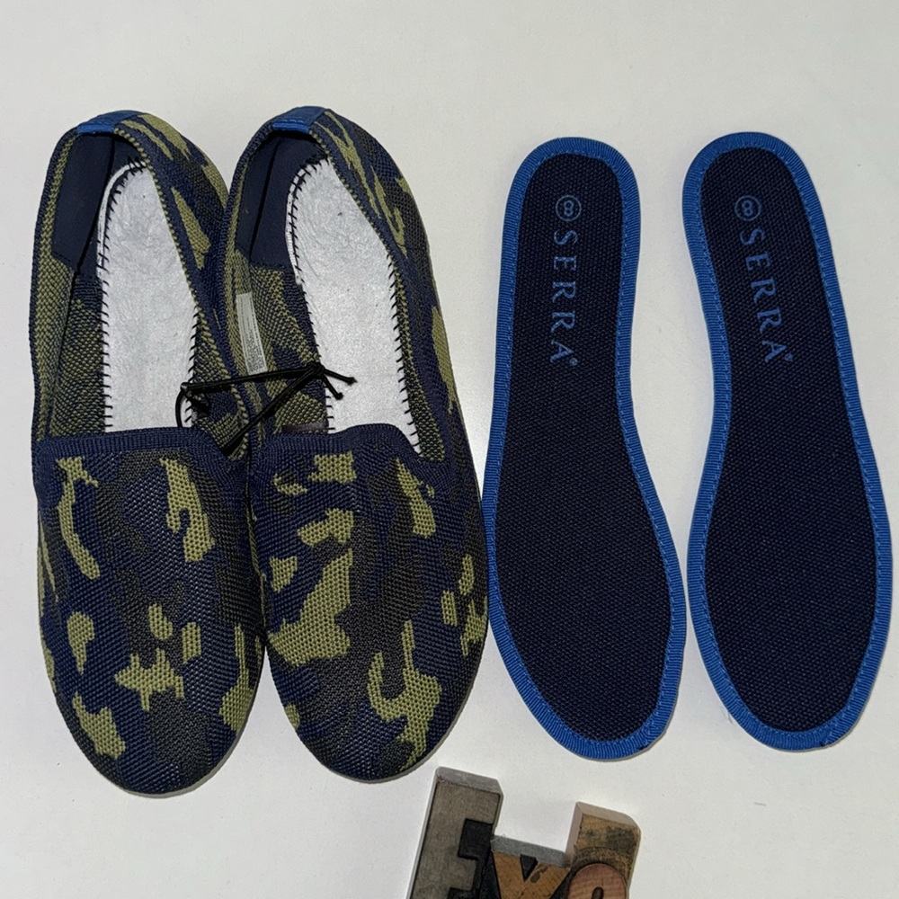 🆕🔄SERRA Women’s Recycled Material Flats in Camo